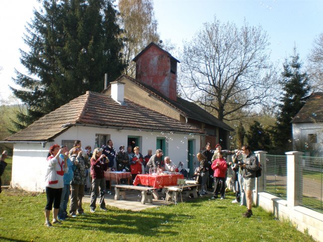 Kliknutím zavřete okno
